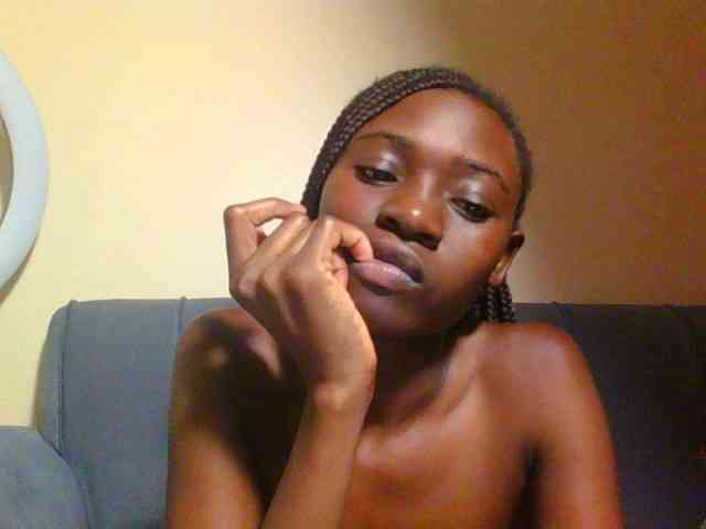Preetygirl webcam