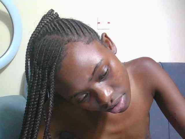 Preetygirl webcam
