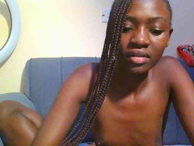 Preetygirl webcam