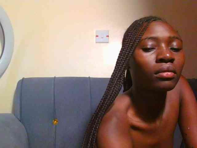 Preetygirl webcam