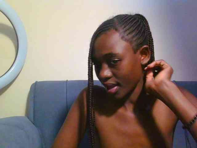 Preetygirl webcam