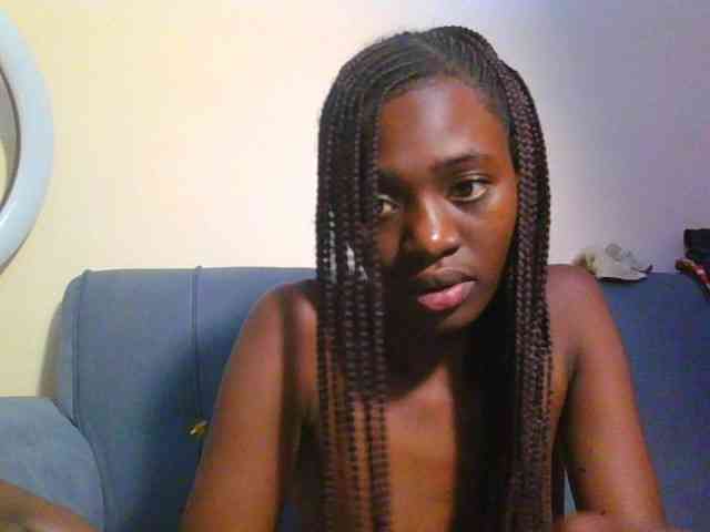 Preetygirl webcam