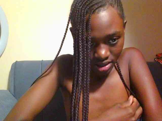 Preetygirl webcam
