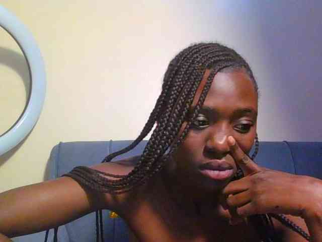 Preetygirl webcam