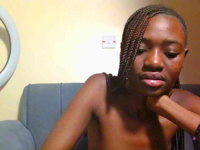 Preetygirl webcam