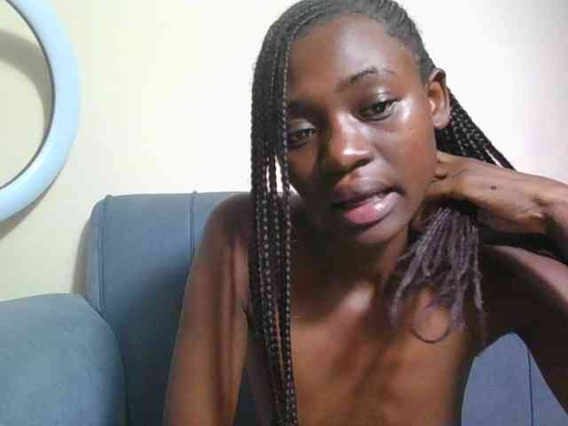 Preetygirl webcam