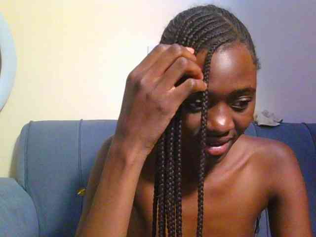 Preetygirl webcam