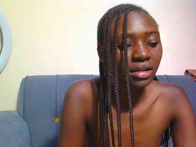 Preetygirl webcam