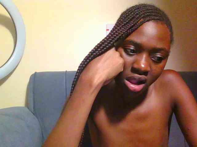 Preetygirl webcam