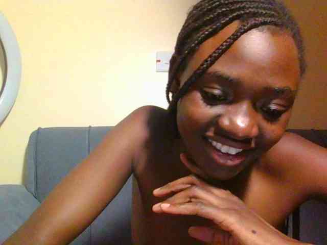 Preetygirl webcam
