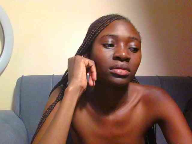 Preetygirl webcam