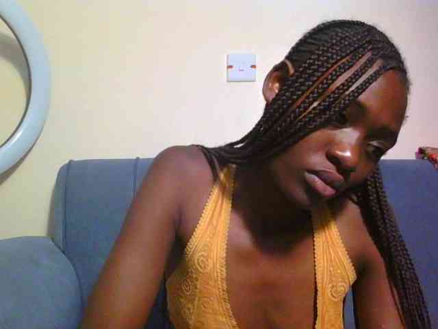 Preetygirl webcam