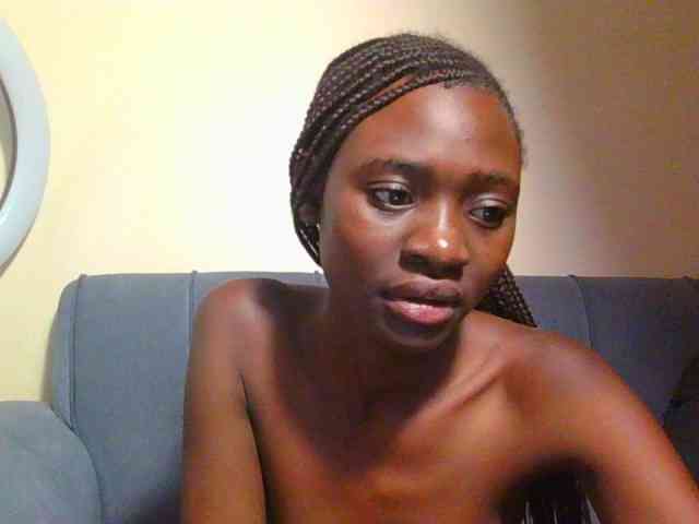 Preetygirl webcam