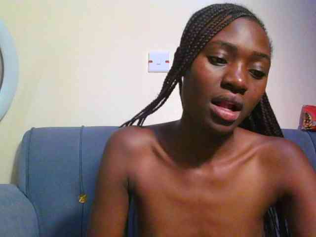 Preetygirl webcam