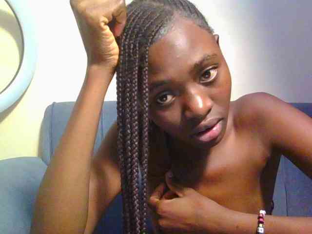 Preetygirl webcam