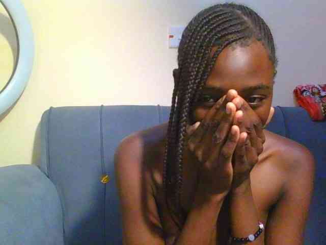 Preetygirl webcam