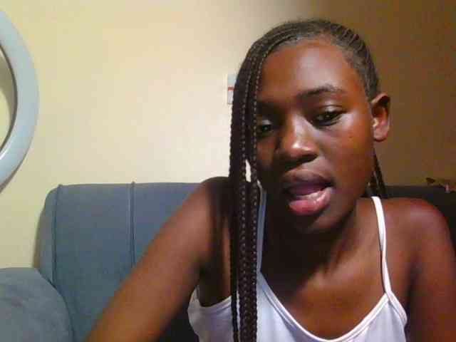 Preetygirl webcam