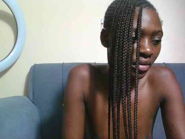 Preetygirl webcam