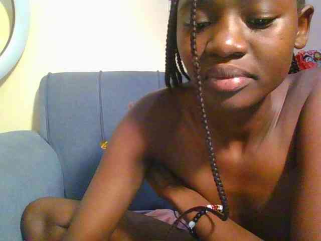 Preetygirl webcam