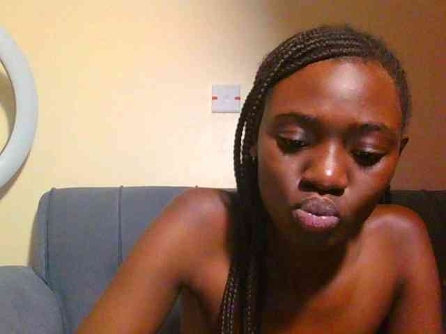 Preetygirl webcam