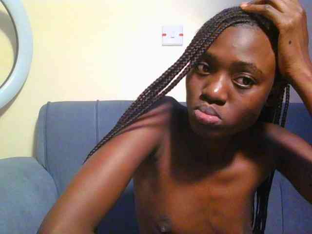 Preetygirl webcam