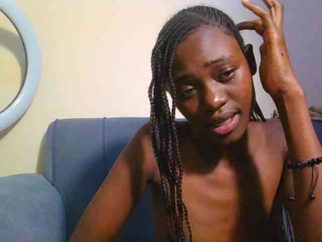 Preetygirl webcam