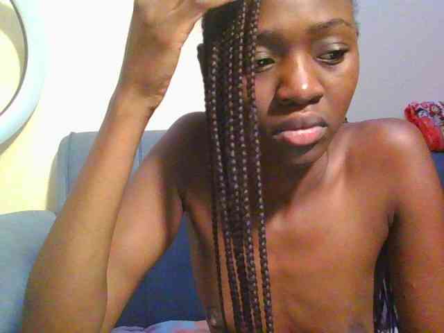 Preetygirl webcam