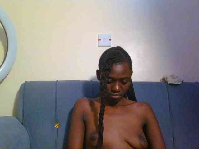Preetygirl webcam