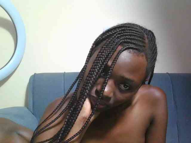 Preetygirl webcam