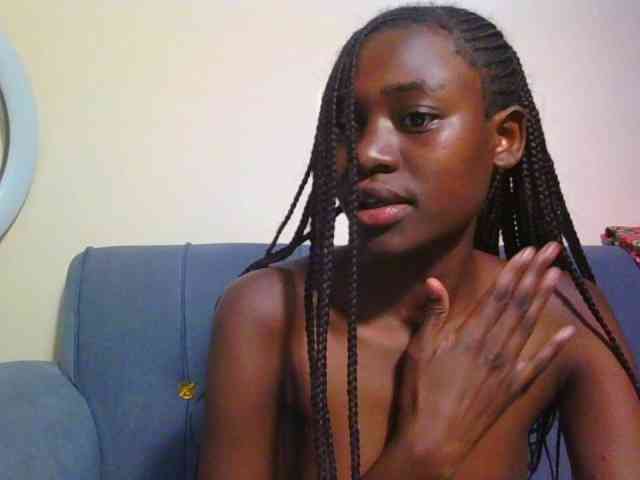 Preetygirl webcam