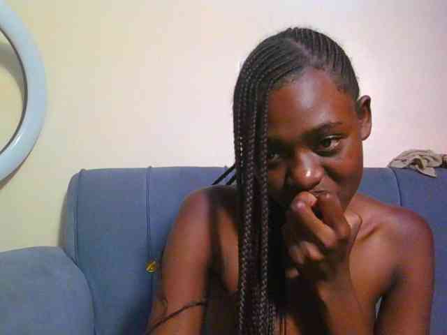 Preetygirl webcam