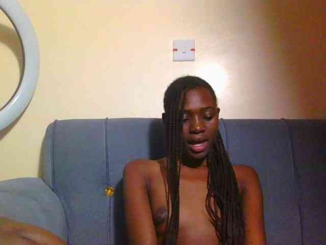Preetygirl webcam