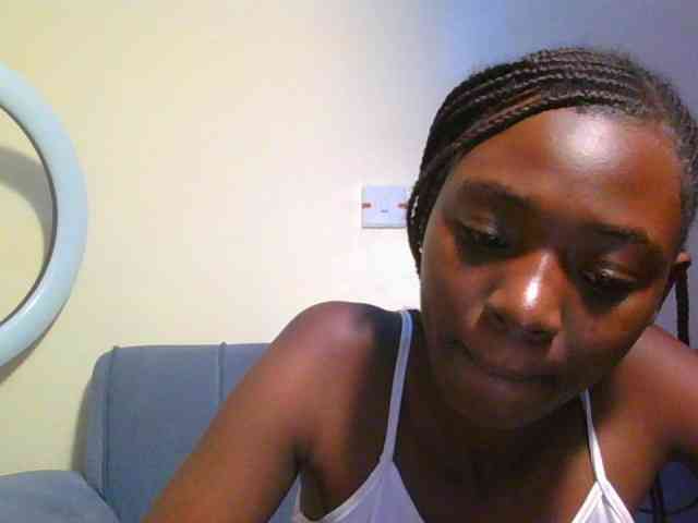 Preetygirl webcam