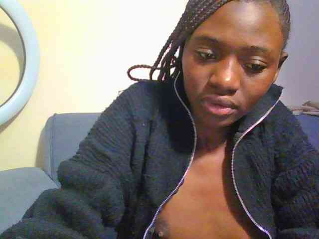 Preetygirl webcam