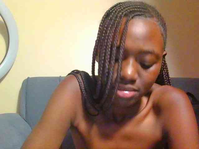 Preetygirl webcam