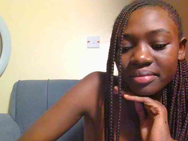 Preetygirl webcam