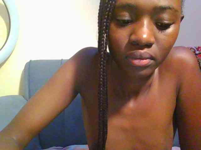 Preetygirl webcam