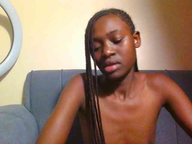 Preetygirl webcam
