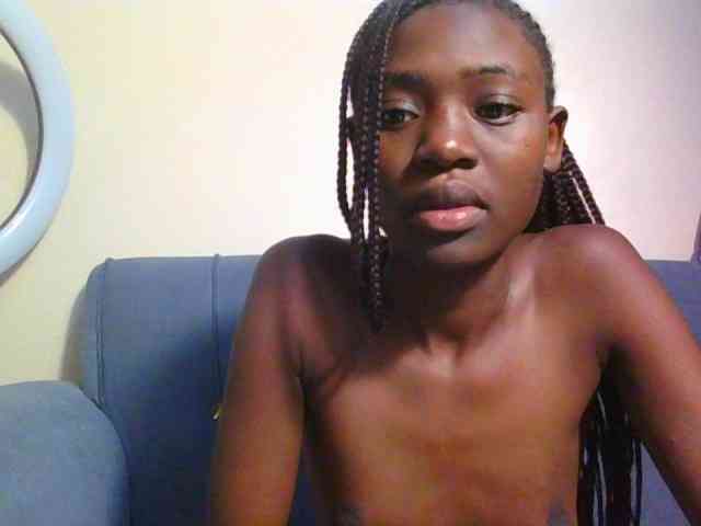 Preetygirl webcam