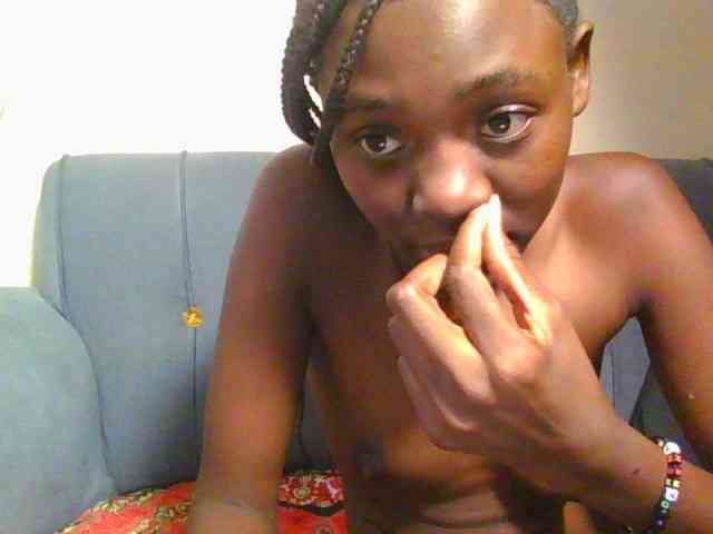 Preetygirl webcam