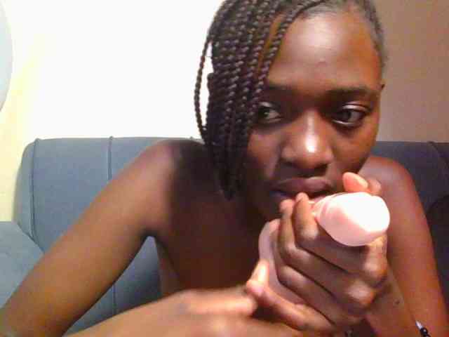 Preetygirl webcam
