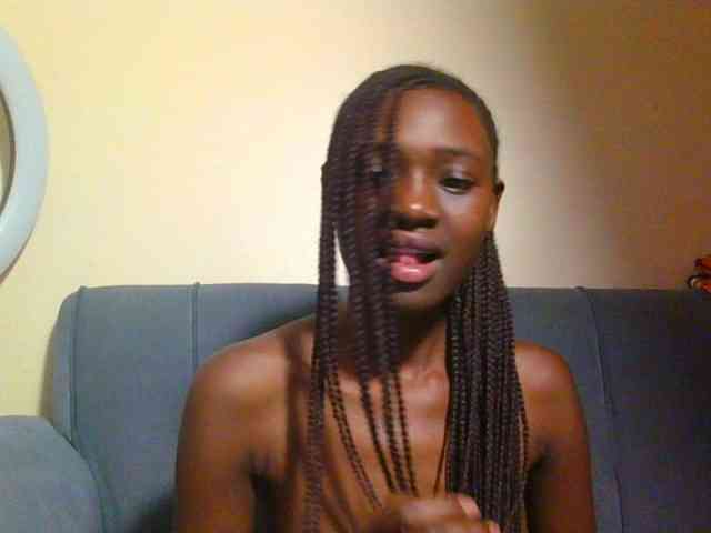 Preetygirl webcam