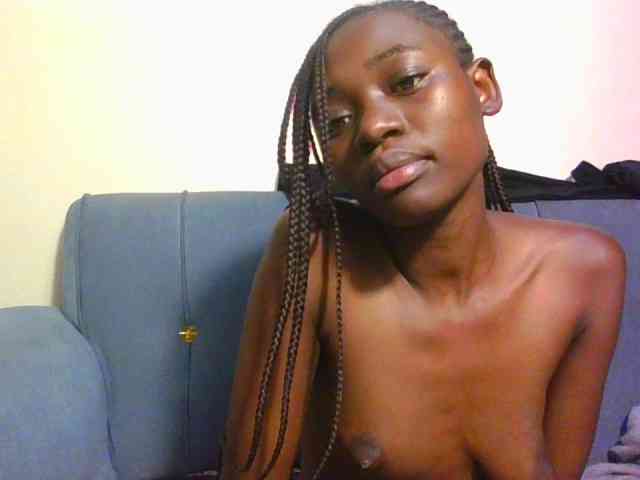 Preetygirl Live Webcam on BongaCams