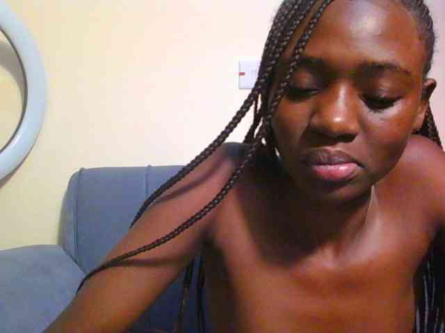 Preetygirl webcam