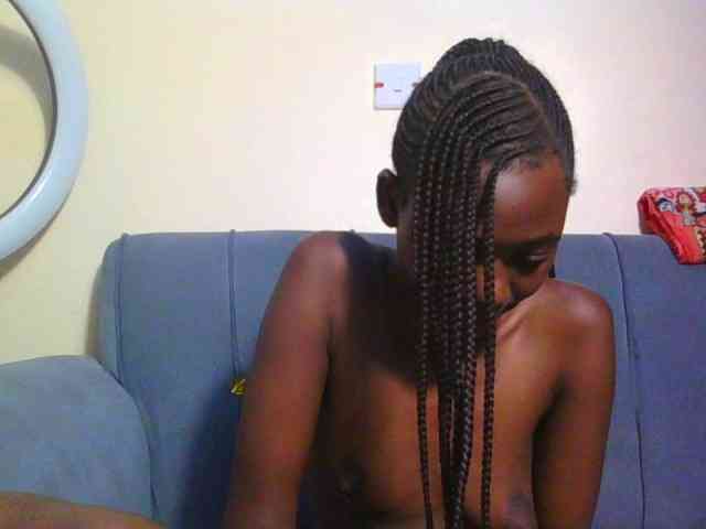 Preetygirl webcam
