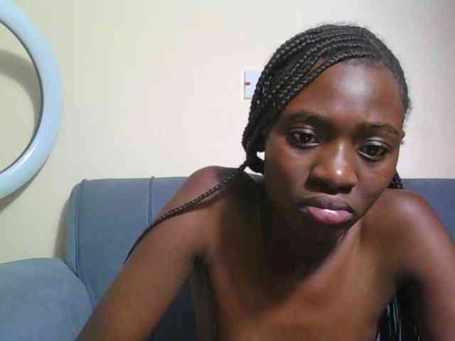 Preetygirl webcam