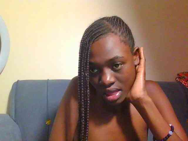 Preetygirl webcam