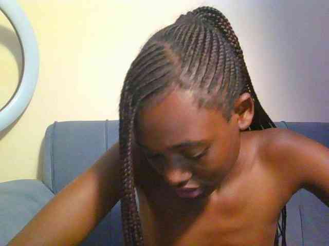 Preetygirl webcam