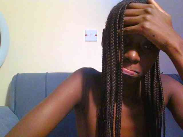 Preetygirl webcam