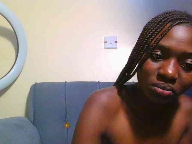 Preetygirl webcam